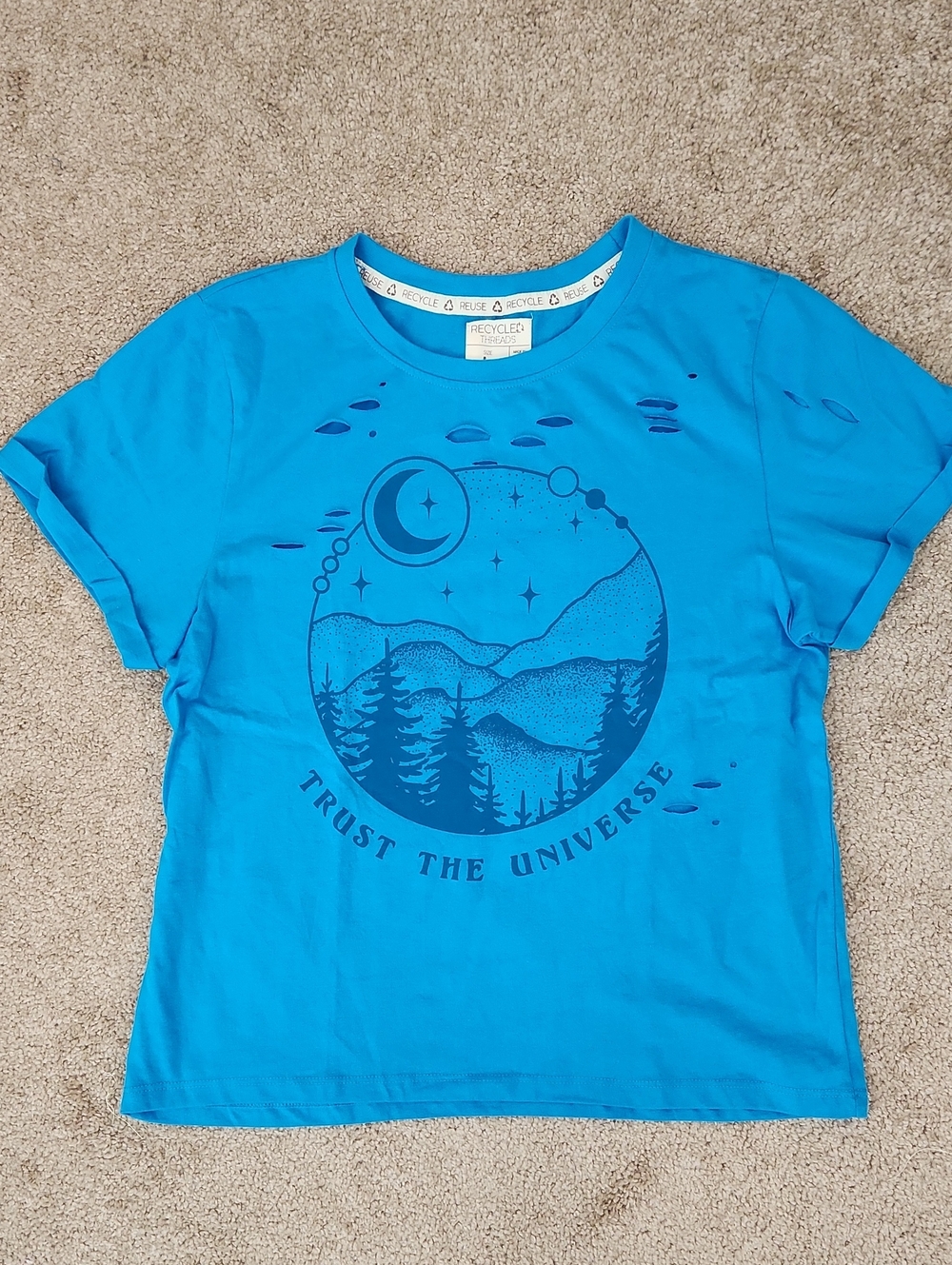 NWOT Trust The Universe Tshirt Large 100% Cotton Spiritual